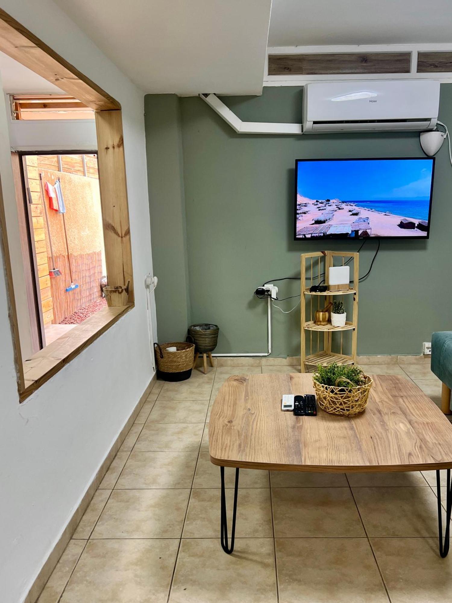 Melambai Lägenhet Eilat Exteriör bild